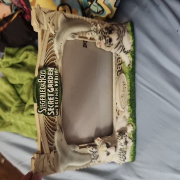 Siegfried & Roy Frame - Picture 8 of 11